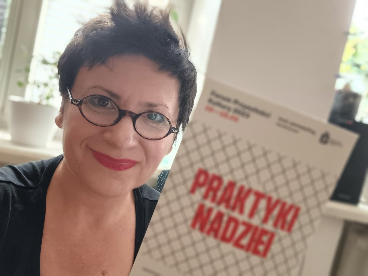 Dziś praktykujemy nadzieję na <a href="/ForumFPK/">Forum Przyszłości Kultury</a> w Teatrze Powszechnym w Warszawie🥰
O 16.45 wezmę udział w debacie o pięknym tytule KULTURA KONTRATAKUJE wraz z  <a href="/m_gdula/">Maciej Gdula</a> <a href="/K_Mieszkowski/">KrzysztofMieszkowski</a>, Igorem Stokfiszewskim <a href="/krytyka/">Krytyka Polityczna 💙💛</a>  i prof. #IwonaKurz 
Wpadajcie koniecznie!

<a href="/__Lewica/">Lewica</a> <a href="/Lewica_News/">Lewica News</a>