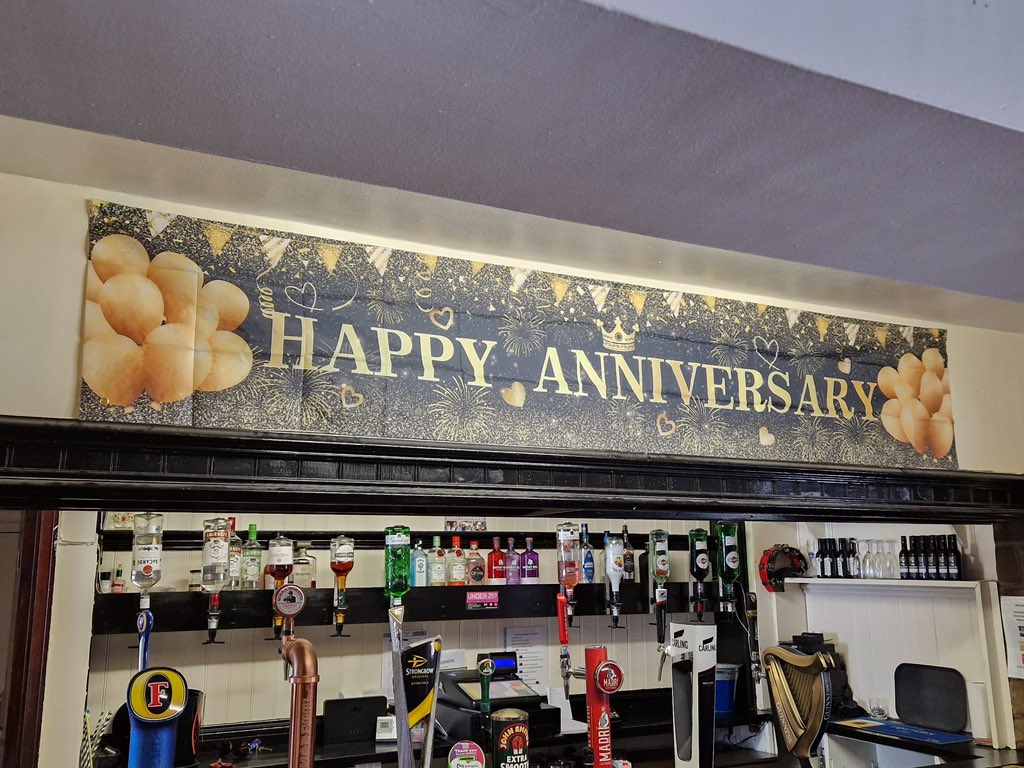 TheShinnon's tweet photo. Join us to celebrate 10 years at The Shinnon! Last night was fantastic for part 1 with The Wonderwhys. Today live from 6 with Adrian Berry @Mucca85 https://t.co/imdzqXVtJo