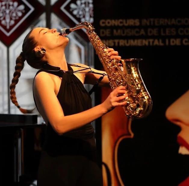 estelvica54's tweet photo. Duo Telai 
🎷Estel Vivó i 🎹 Blai Manyé
🎶Concert al Jardí dels Tarongers del 🏆 Premi 18è Concurs CIM, de les Corts. 
Us hi esperem a tots!
📆 2 de juny
🕐19:30
🎫 enviar nom i tel. a info@jardidelstarongers.org o trucant a 932326444 
💰aportació voluntària de 10€. https://t.co/gpdbFWBa5p
