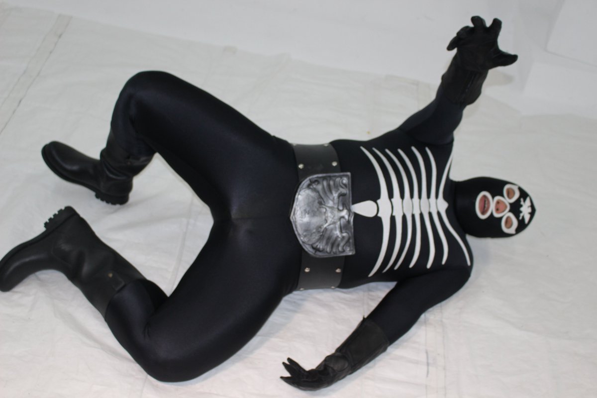 前にフォローしてた方々をフォローし直そうにも、前のアカウントのフォローが見えないから限界がある…