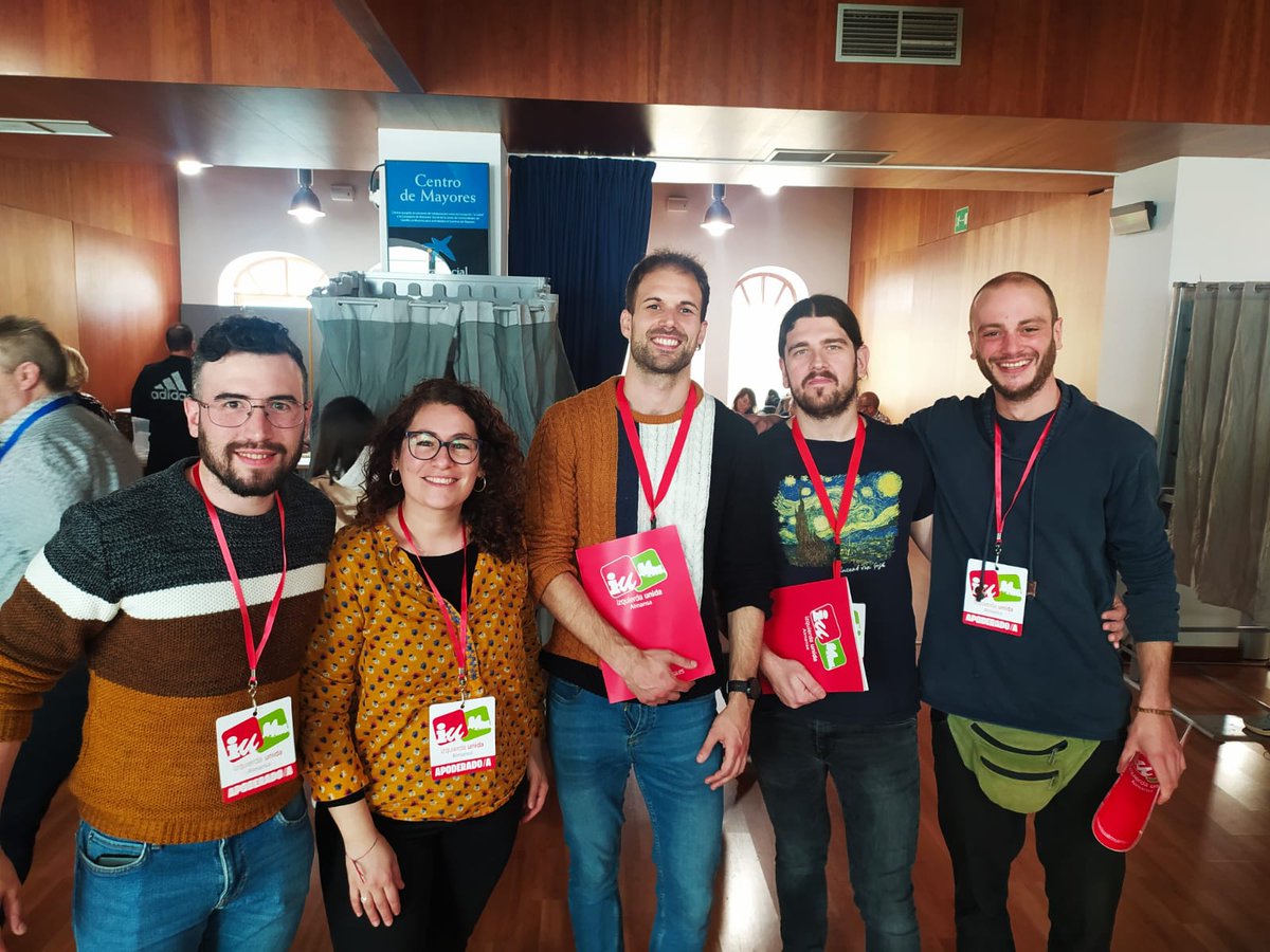 iualmansa's tweet photo. 🔻 Los colegios electorales de @AlmansaCiudad ¡repletos de apoderadas y apoderados de Izquierda Unida!

ℹ️ Si tienes cualquier duda o a la hora de depositar tu voto, puedes preguntarles

#eMOCIÓNate❤️💚 https://t.co/Wxh7V63Odj