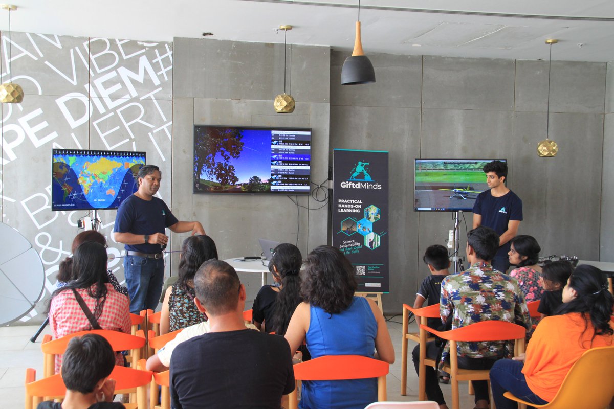 GiftdMinds™ tweet media