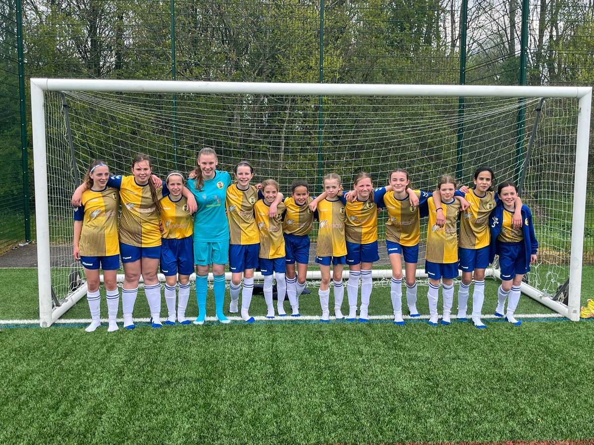 Big congratulations and well done to our U12 Girls Youth who won Division 1 of the HGFPL 🏆 Well deserved for all players and coaches 💛💙 #cityyouthfamily #cityyouthproud