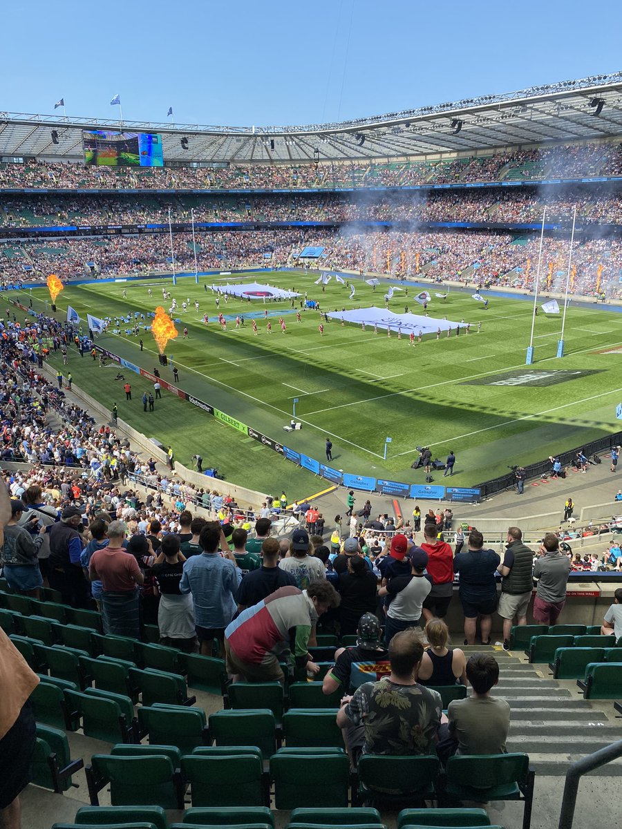 Twickenham and then Wembley all in one weekend. Perfect Bank Holiday entertainment <a href="/teemac_11/">Tom McCullough</a> Matty McC