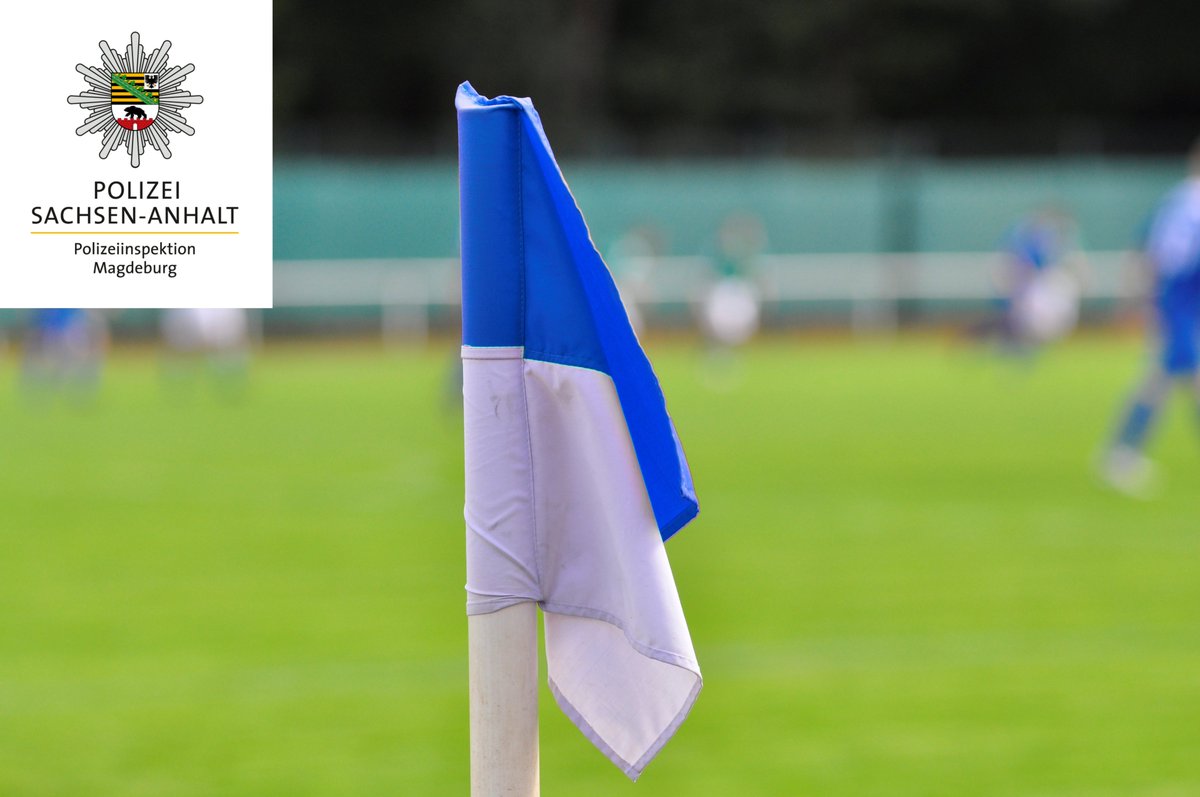 Polizei_MD's tweet photo. Es geht los! Anpfiff in der #MDCCArena. Wir wünschen @1_FCM, @arminia, Fans und Gästen ein erfolgreiches, sportlich faires sowie friedliches Spiel. #FCMDSC https://t.co/UIYfUXqjZ0