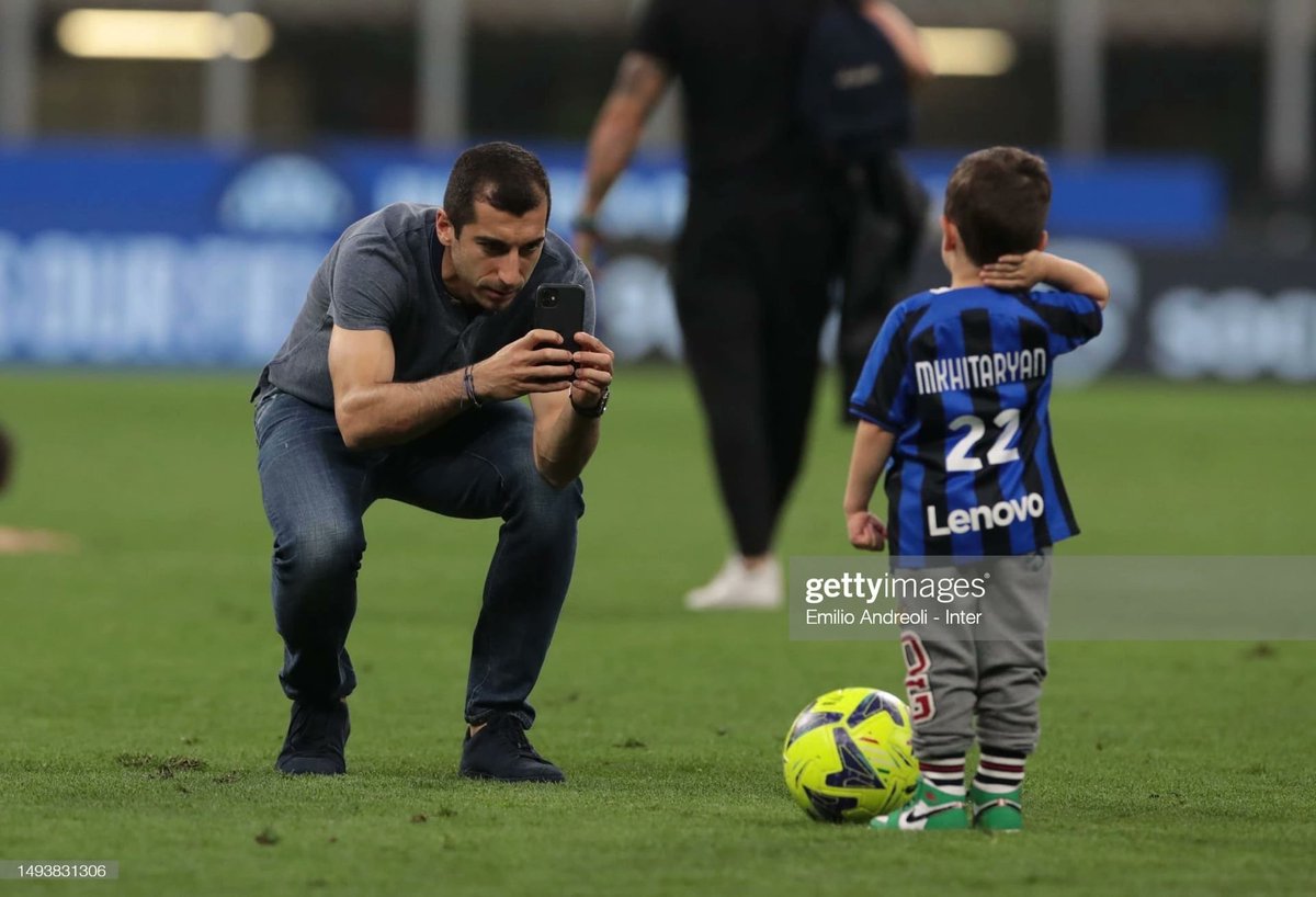 🇦🇲
Henrikh Mkhitaryan 🇦🇲 & Hamlet Mkhitaryan 🇦🇲😍

#Mkhitaryan