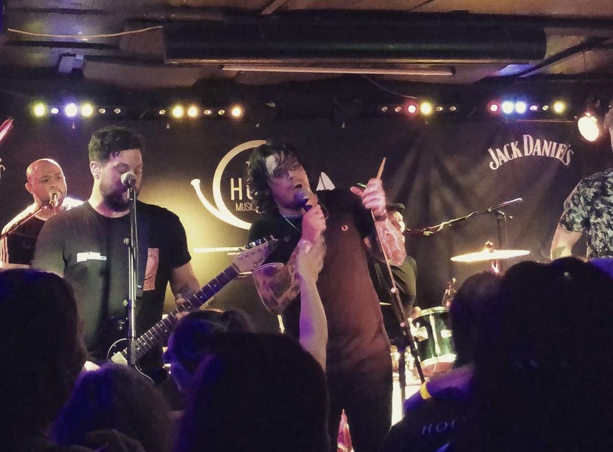 Can’t believe today’s the final <a href="/MissingAndy/">Missing Andy</a> gig 🥹😫
No more #Dave #Money or #FeelLikeThis any more🙆🏻‍♀️
#IFcukinHateEndings 😪