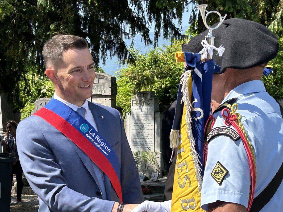 À #AixLesBains pour célébrer le '#MemorialDay2023' en hommage aux combattants américains 🇺🇸 qui se sont engagés au côté des Français 🇫🇷 dans les guerres mondiales. 

#MemorialDay #Savoie