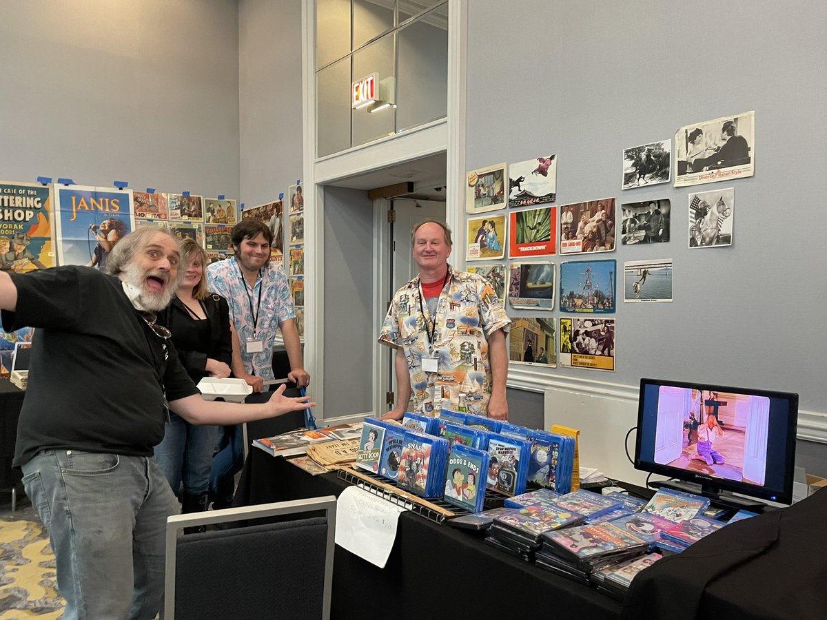 moving_show's tweet image. It is always a good time with this bunch. #ThunderbeanAnimation #EricGrayson #ThadKomorowski #SteveStanchfield