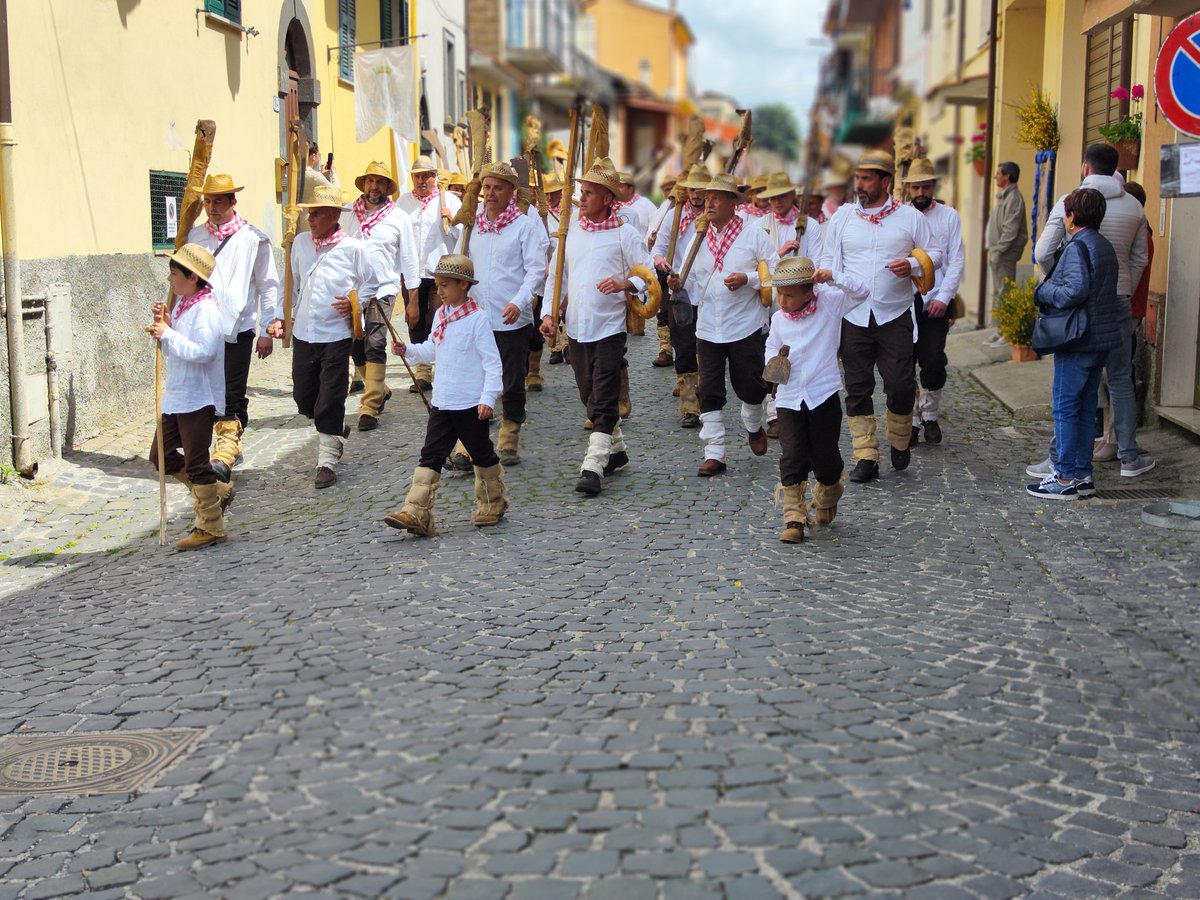 Fede e Tradizione sulle rive del lago di Bolsena. Festa della Madonna del Monte - Marta VT