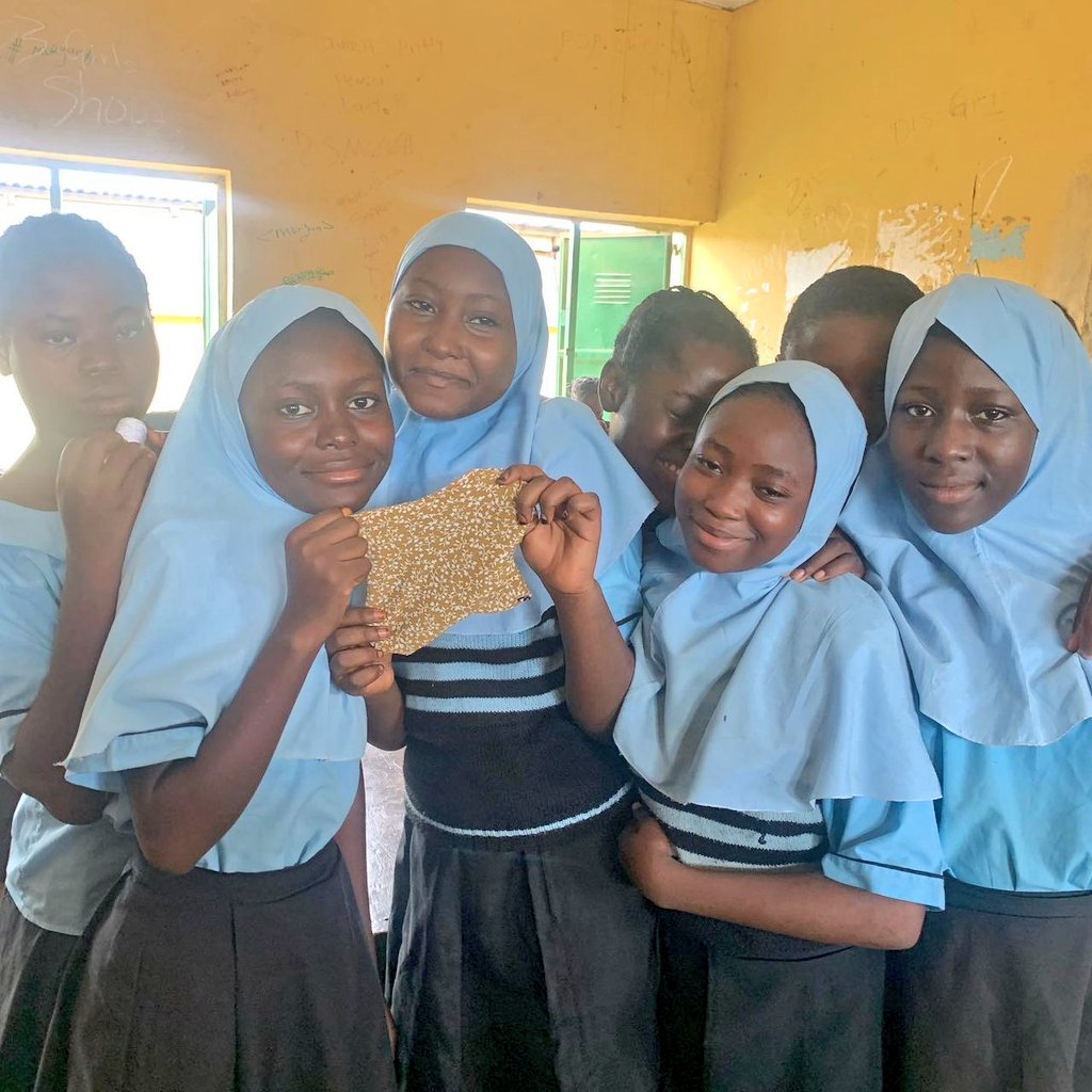 rumilifekit's tweet photo. Happy Menstrual Hygiene Day!!!

To mark this special day, we teamed up with @thegirlchildvsi to teach 100 girls at Junior Secondary School Kuchigoro Abuja how to make their own reusable sanitary towels.

#menstruation #menstrualhygieneday #reusablepads #education #femalehealth https://t.co/PYClwNJ7oN