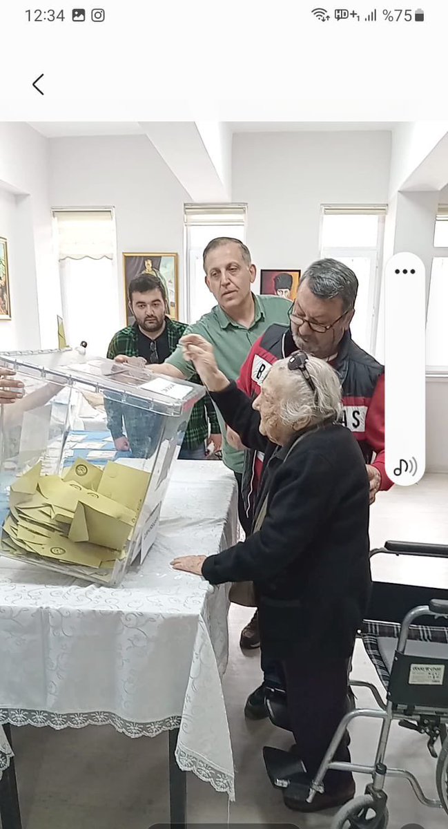 Annanem (98) ikinci turda da sandığın başında! Senin geleceğin için! 

Hala sandığa gitmediysen, haydi! Hemen!