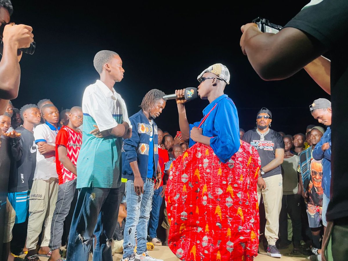 iamxzub's tweet photo. #Lungi/PortLoko battle was lit 🔥
#AyvCypher #Ecsl edition
#WanSalone ☝🏿🇸🇱 on YouTube
#jahnny aka Big FLEXA #Amiza https://t.co/AJ8UB1Vnfp