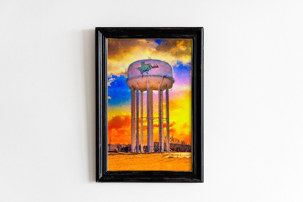 Grand Prairie water tower, located near State Highway 161, at sunset - wall art print poster

etsy.me/43xqI7c

#watertower #tower #oldtower #grandprairie #grandprairietx #grandprairiecity #grandprairietexas #texas #downtowngrandprairie #sunset #dramaticsky #sunrise #art