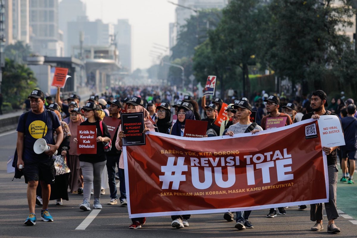 박경신 Kyung Sin Park tweet media