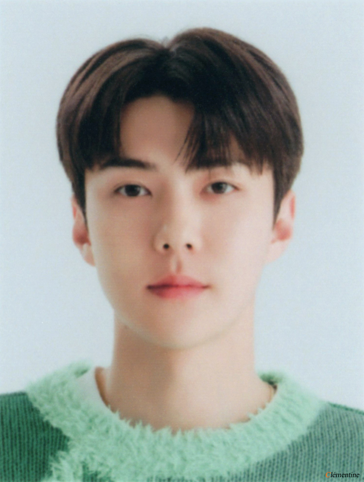 엑소 11주년 기념 MD
증명사진 스캔
#세훈 #SEHUN

blog.kakaocdn.net/dn/b6UToC/btsh…
blog.kakaocdn.net/dn/WeImL/btshG…