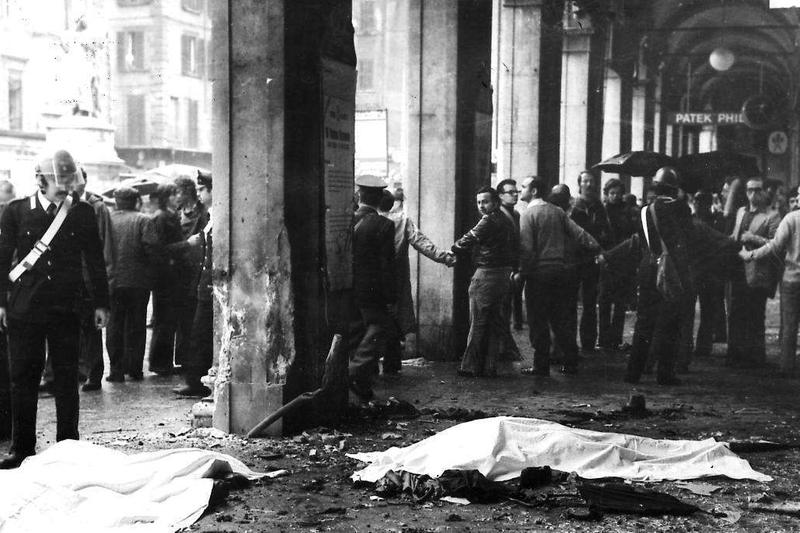 Il 28 maggio 1974 una bomba piazzata dai fascisti di Ordine Nuovo in #PiazzadellaLoggia, a Brescia, uccide 8 persone e causa 102 feriti. Il governo Meloni però si è dimenticato di costituirsi parte civile nel processo. Noi invece  continuiamo a ricordare