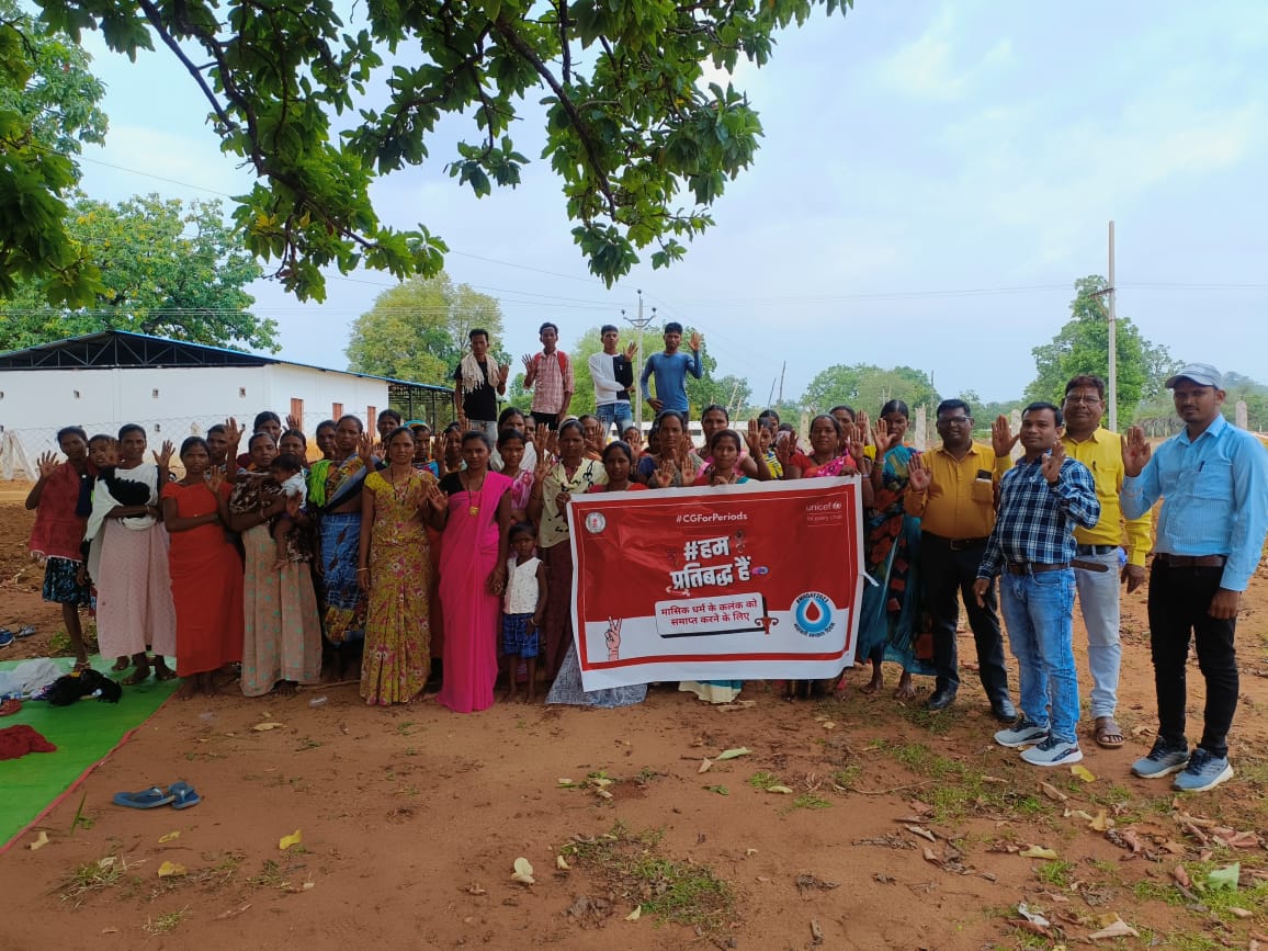 Today,World Menstrual Hygiene Management Day was celebrated on 28May 2023 in GP Jaram,Mendoli by District Administration @DantewadaDist and UNICEF-World Vision India.And people were made aware at the village level.
#MHDay2023 #CGForPeriods 
@jobzachariah @birajakabi @UNICEFIndia