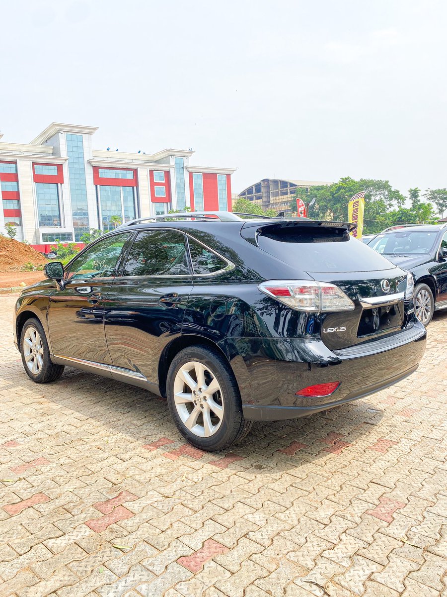 FOR SALE ‼️
LEXUS RX350,KEYLESS ENTRY, BLACK COLOR, 2010 MODEL.
ORIGINAL CUSTOM DUTY✅✅
LOCATION: Abuja 
CALL: 07038966931
We deliver worldwide 🌍🌏🌎
VANDIGG OR NOTHING!!!!
Ojoro no Dey
#BBNajia #Gistlover #bestcarpluginabuja #twittercommunity#bestcars 