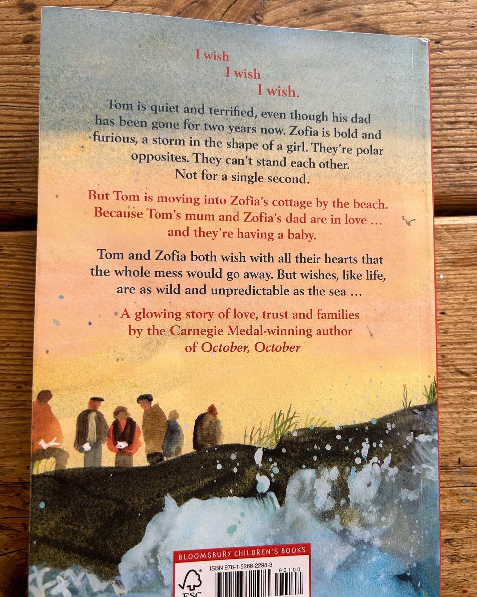 IdreamofNarnia's tweet photo. Oh this book!!! One of the best books for 9-12’s I’ve ever read. Gorgeous writing and beautiful characterisation. Zofia has my whole heart 💜 thank you for the words @katyabalen . So highly recommend #thelightineverything to everyone! #writingcommunity #bookstoread https://t.co/PhJQASVqXR