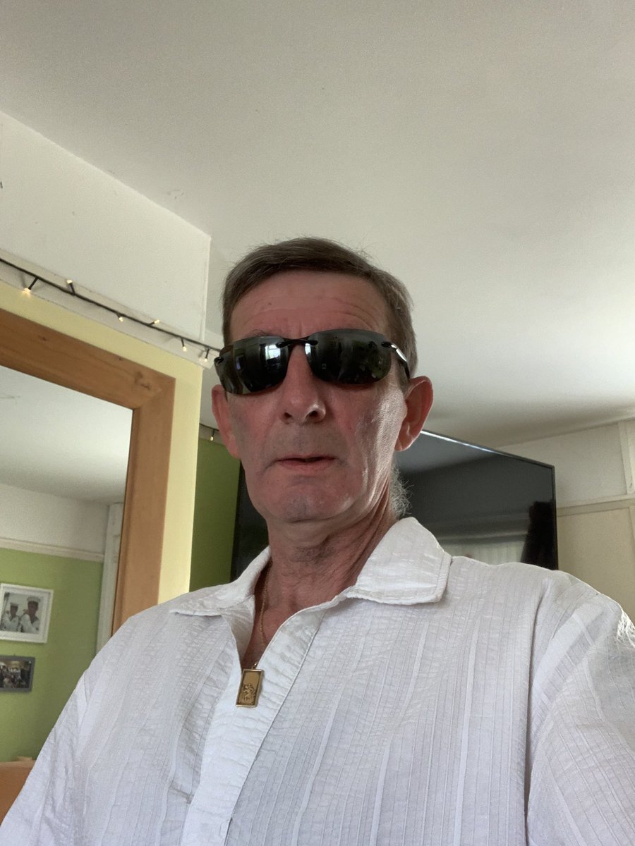 jgb3270's tweet image. Pub it is then!