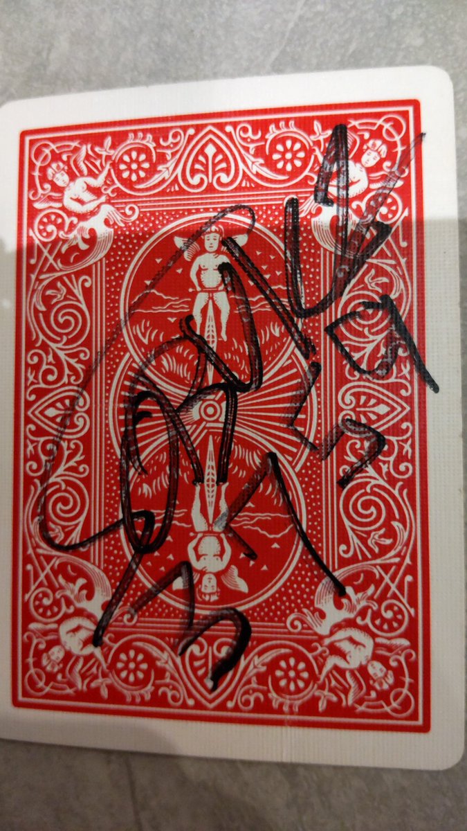 別件で戸越銀座を歩いてたら…
偶然SOBUKIさんを発見!!
高校生だった当時、大好きで良く見に行ってました
また行きたいと思いながら日々の忙しさにかまけて…今日お会い出来るとは…😭
娘にも優しく教えていただき、感動
ショーも最高にカッコよかった!!
一生の宝物にします!!

#SOBUKI
#大道芸