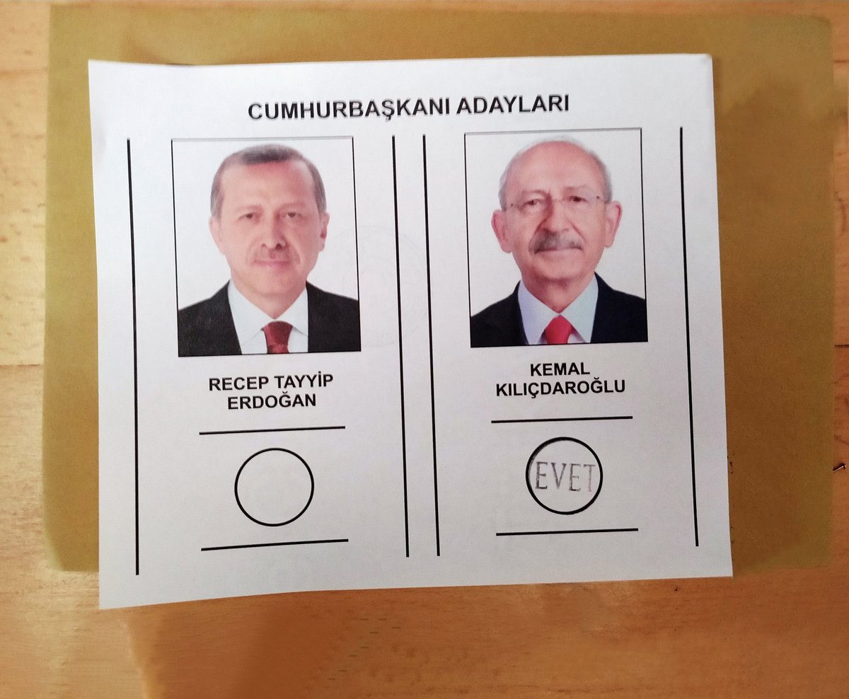 oyumuzu kullandıkk 🫶🏻
şimdi sandıklara sahip çıkma zamanı 
#VatanınıSevenSandığaGitsin
#OylarKemalKılıçdaroğluna 
#KilicdarogluKazanacak