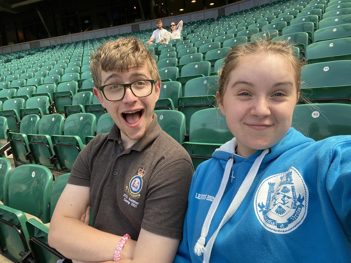 Emily Taylor tweet media