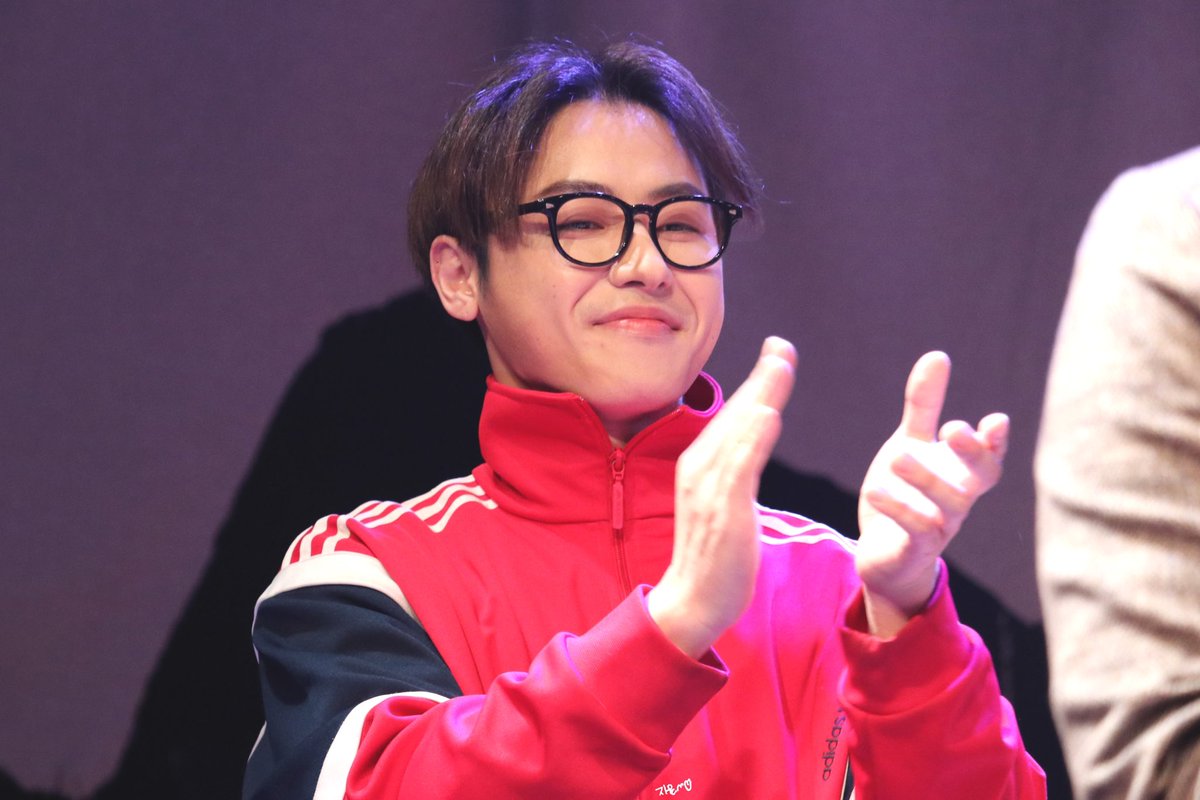 BB_kkng's tweet image. 230528 극단소년 🍩도넛🍩 #블락비 #유권 #극단소년