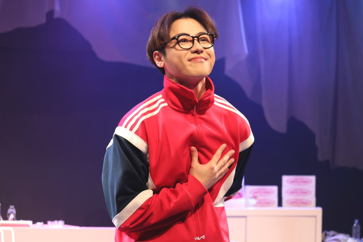 BB_kkng's tweet image. 230528 극단소년 🍩도넛🍩 #블락비 #유권 #극단소년