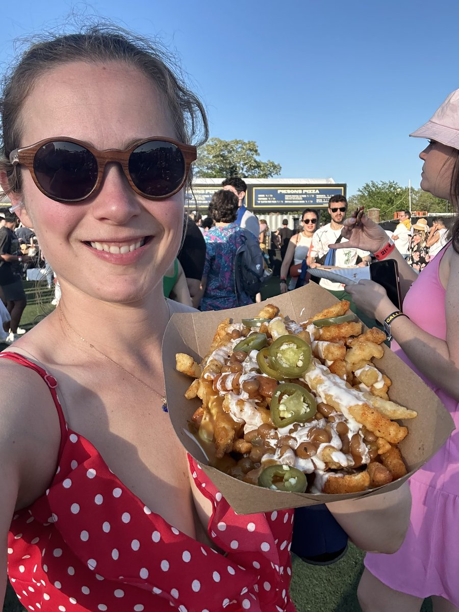 Liana Rogue tweet media