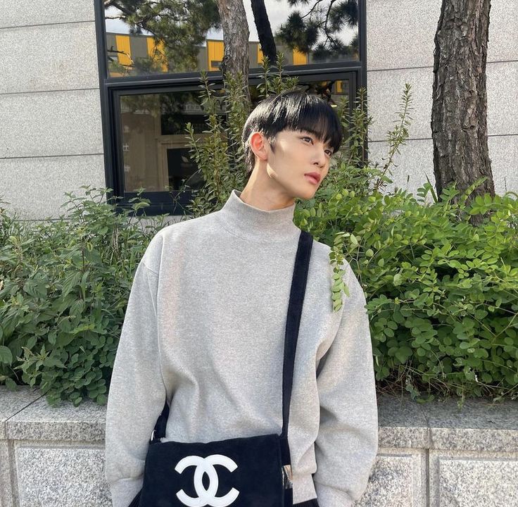 jinyouungbae's tweet photo. the idol: https://t.co/3Pm6amPqlh