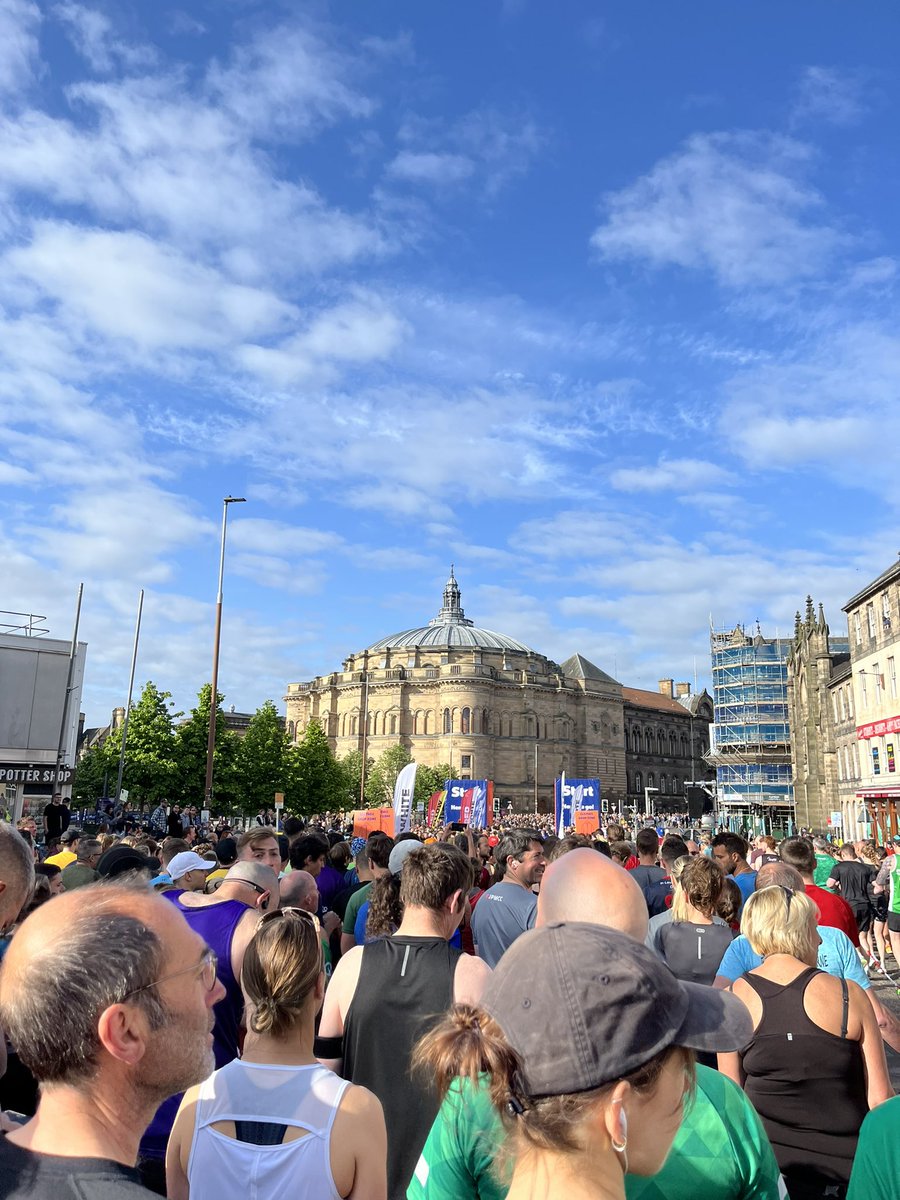 carolineG_19's tweet photo. Wow smashed my pb at Edinburgh half this morning, really enjoyed the whole run. Fantastic support from locals along the way 🙌🏻 I’m definitely coming back to do it again 🏃♀️🏴💪🏻 @edinmarfes #running #edinburghhalf https://t.co/xMGxo0xfjv