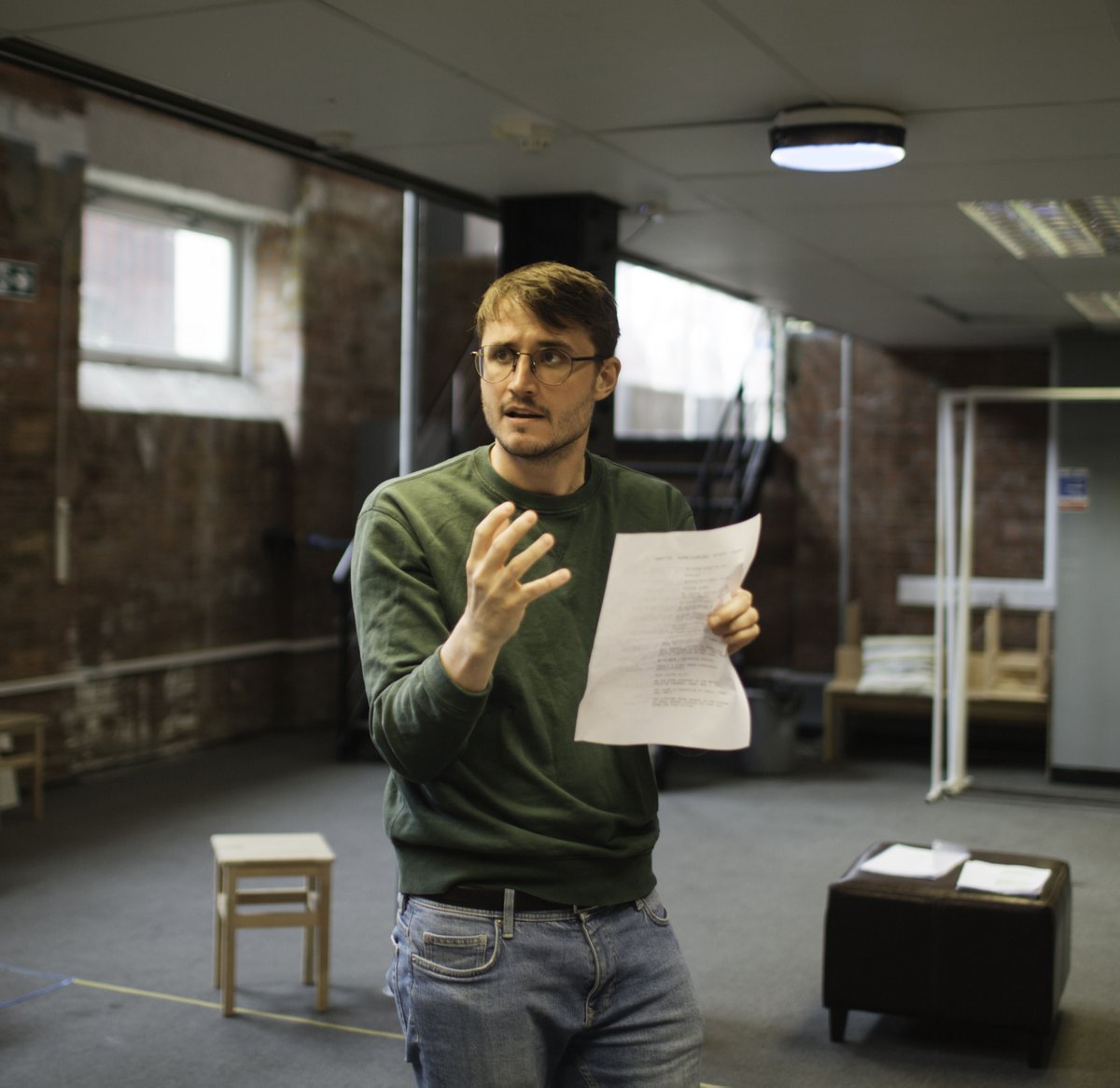 ParkTheatre's tweet photo. 👀Take a look behind the scenes at #PaperCut

A raw exploration of the physical and emotional toll of returning soldiers and how they navigate their way through another minefield - returning home.

➡️ 7 Jun - 1 Jul
🎟️ https://t.co/btr5Eqltah
⭐ Tickets from £12 https://t.co/H9YSHWGJhx