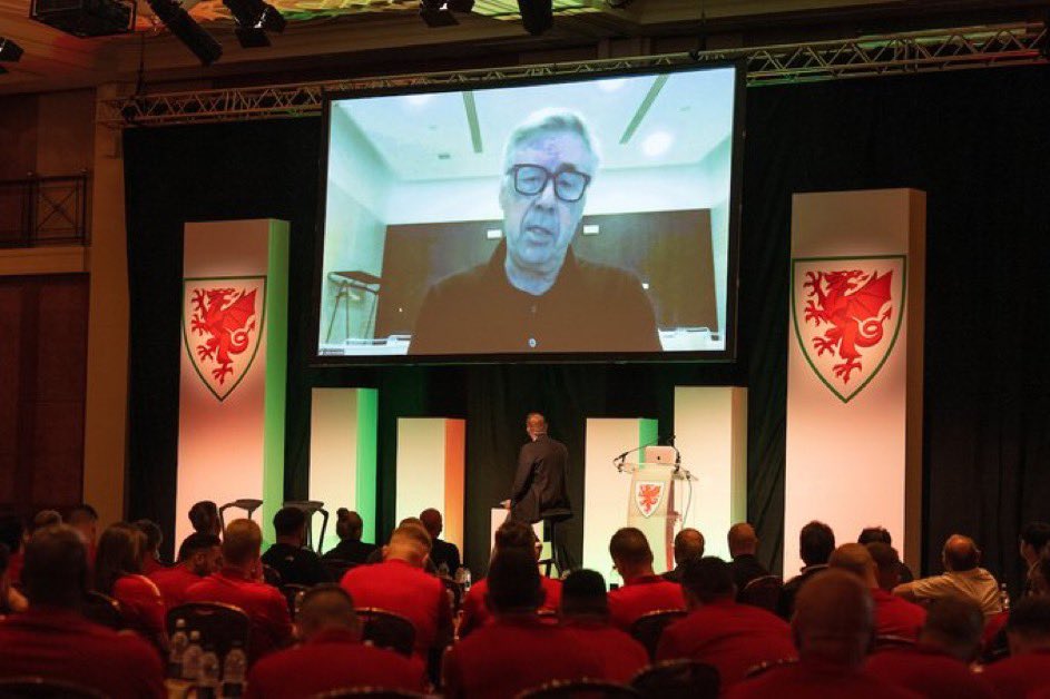 First experience <a href="/FAWales/">FA WALES</a> coaching conference. Great to see different coaches from the game #FAWCoachConf