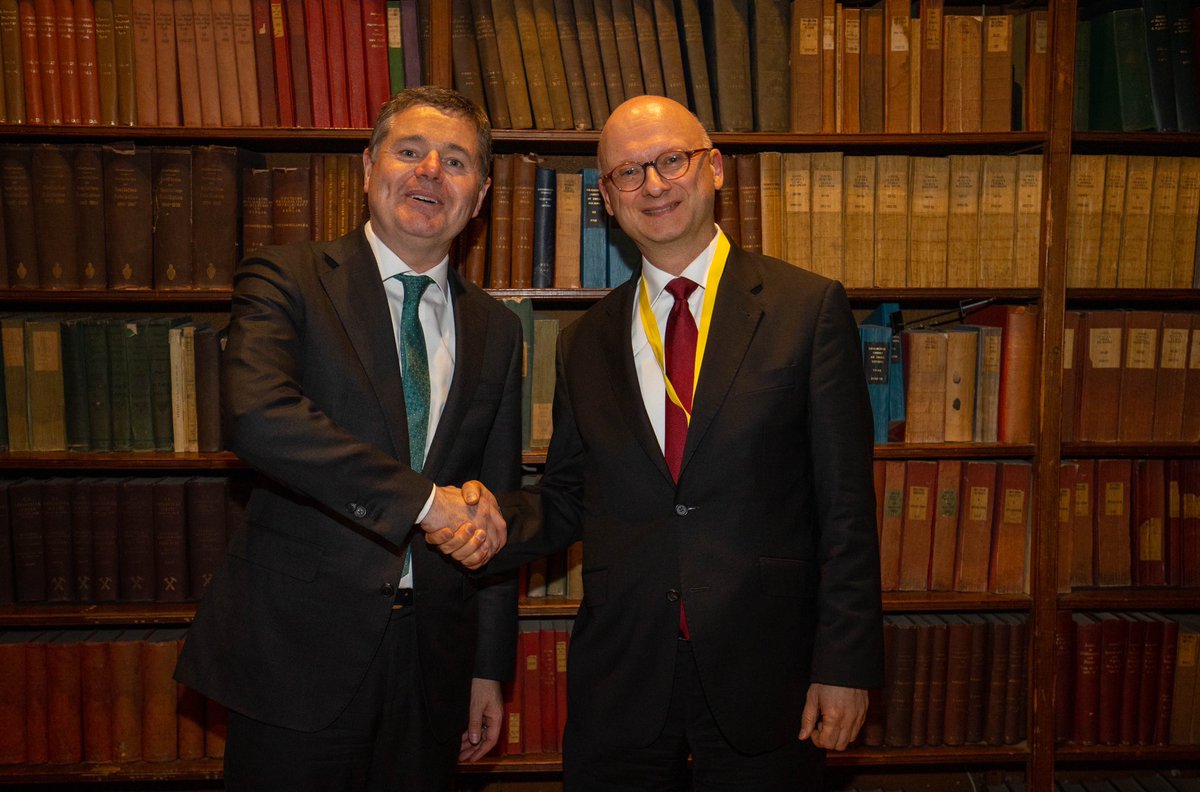An honour to meet Paschal Donohoe, Eurogroup President, on the margins of the EuropeanAnti-Financial CrimeSummit in Dublin this week. Good exchange on the role of AML in Europe & beyond. Flattered by his warm welcome in his speech. For his full speech see lnkd.in/exFS7p4P