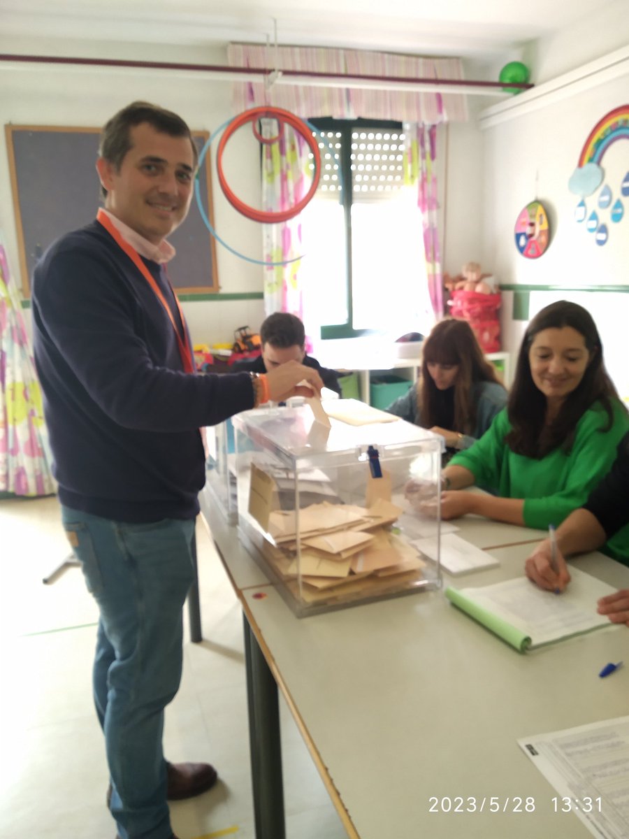 Por una región próspera, libre, unida y solidaria dónde nos cuidemos entre todos y que ninguna ideología política esté por encima de las personas.

Por los tuyos pero también por los que vendrán.

#ciudadanos #28mayo #28m #elecciones #jornadaelectoral #eleccionesautonomicas #cs