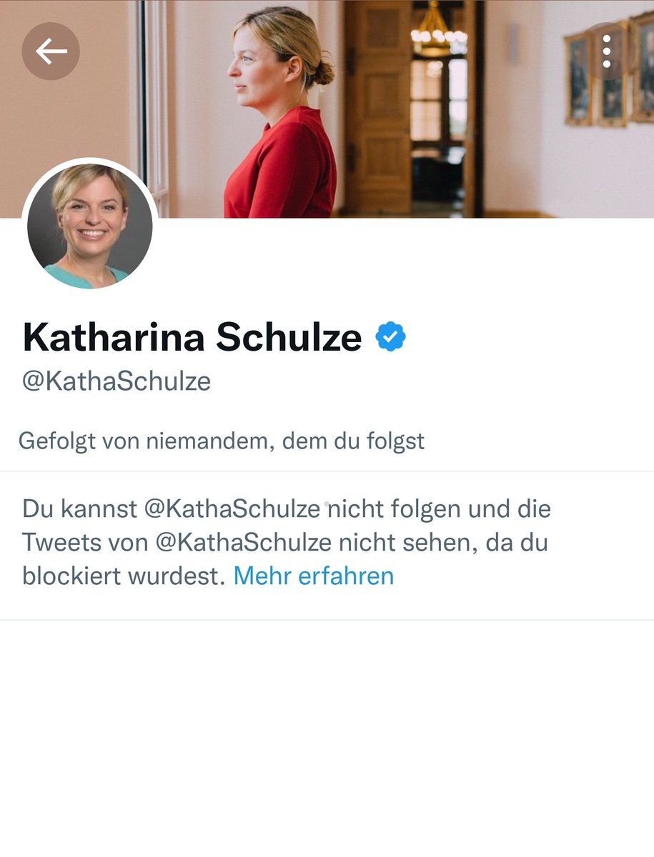 #KatharinaSchulze bei der Katharina-Schulze-Arbeit.

Sie hat nur einen Gedanken: Katharina Schulze in der Karharina-Schulze-Welt. Nahtlos von der '#Wärmepumpe ohne Dämmung' in die #Impfpflicht; und zurück.

Das Schlimme an dieser Frau ist die dauerlachende Hemmungslosigkeit: