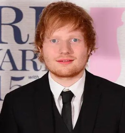 ed sheeran looking right 😍