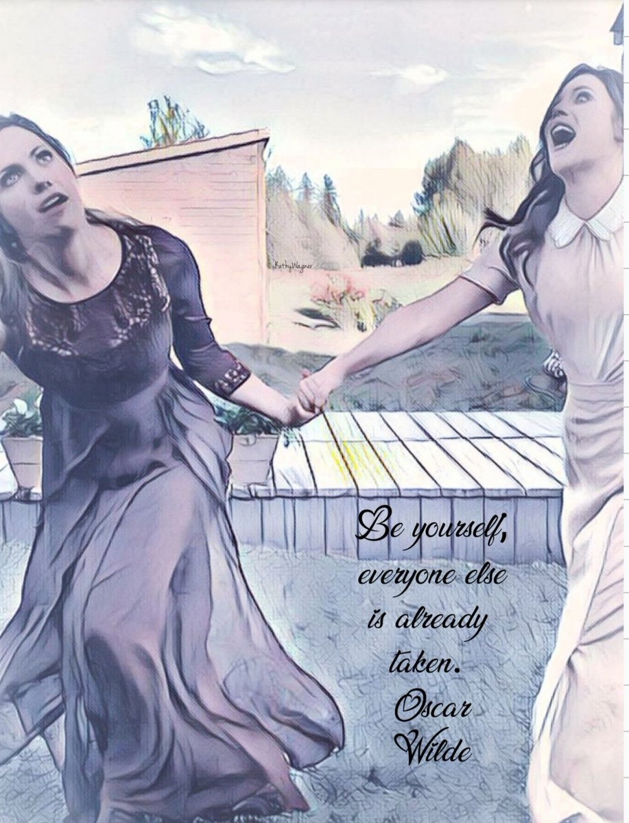 Be yourself, everyone one else is already taken. 🤣
#Hearties #WhenCallstheHeart @erinkrakow  @HuttonPascale @wcth_tv @SCHeartHome @hallmarkchannel