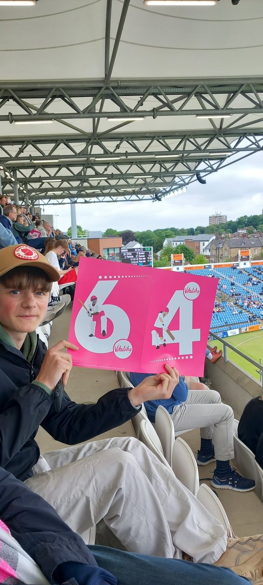 james1_watson's tweet image. 64-2! #YorkshireFamily
