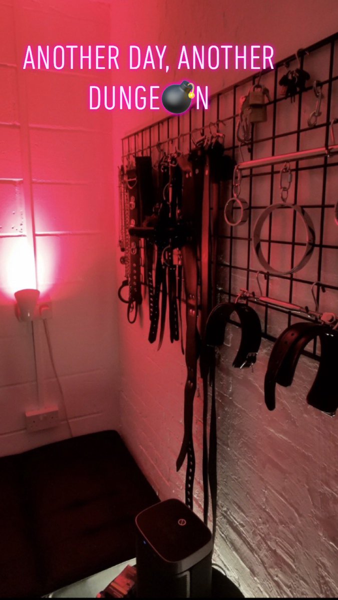 A sneak peek into my dungeon 👩🏽‍🎤😈