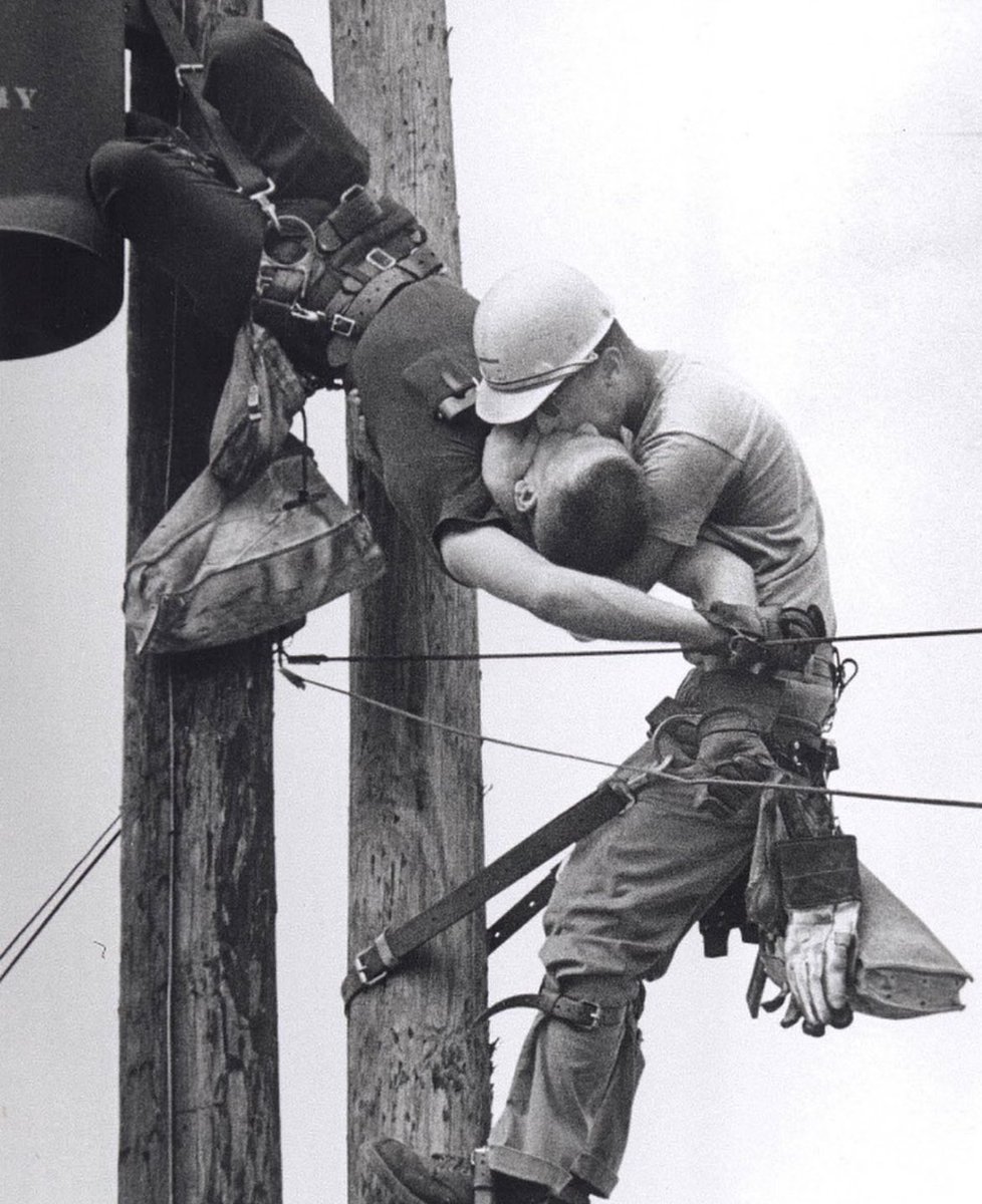 Randall Champion inadvertently made contact with a low-voltage power line, causing an electric shock that stopped his heart. J.D. Thompson, a fellow lineman, promptly administered mouth-to-mouth resuscitation until medical professionals arrived. Champion managed to survive this…
