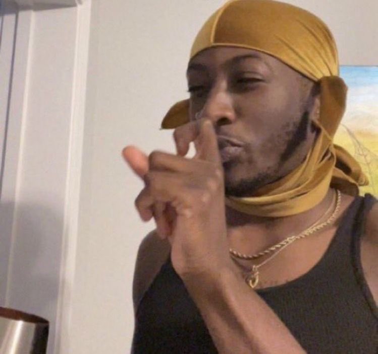 Pensando que si le dispararon a la peke o ella se autodisparo para siempre ser relevante entre nosotros