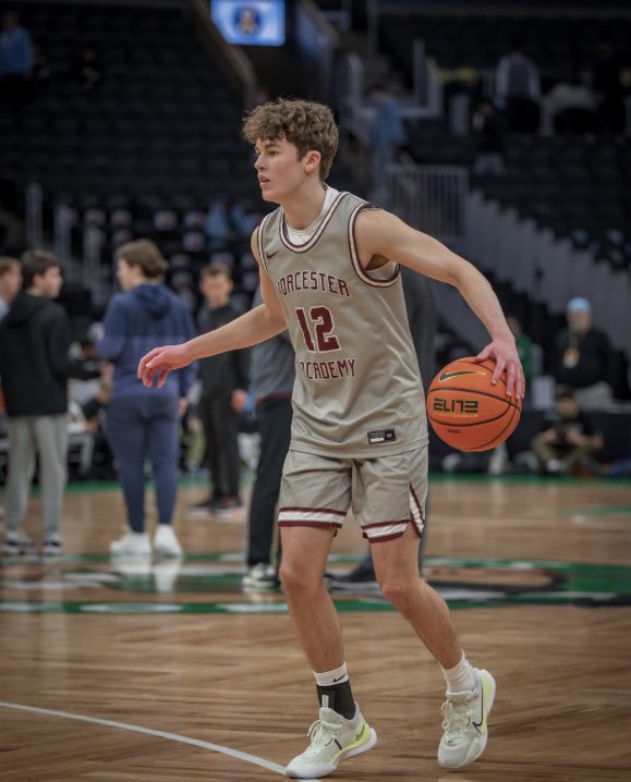 Happy birthday to Michael Ellerbrook! The 2025 guard is primed for a big winter season ahead!  #WABasketball #HST <a href="/mikeellerbrook/">Mike Ellerbrook</a>
