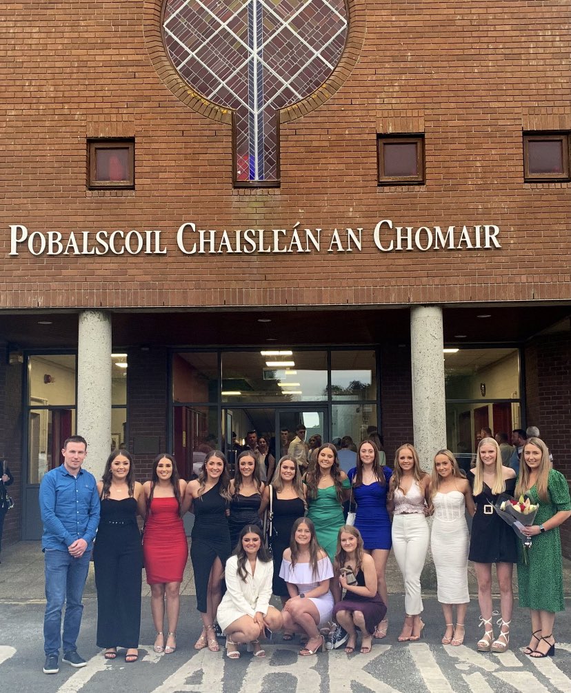 Very proud of these girls &amp; all they’ve given to CCS Camogie over the past 6 years💙♥️
<a href="/CastlecomerHigh/">Castlecomer Community School</a> <a href="/saintmartinscc/">St.Martins Camogie</a> <a href="/ConahyCamogie/">Conahy Camogie Club</a>