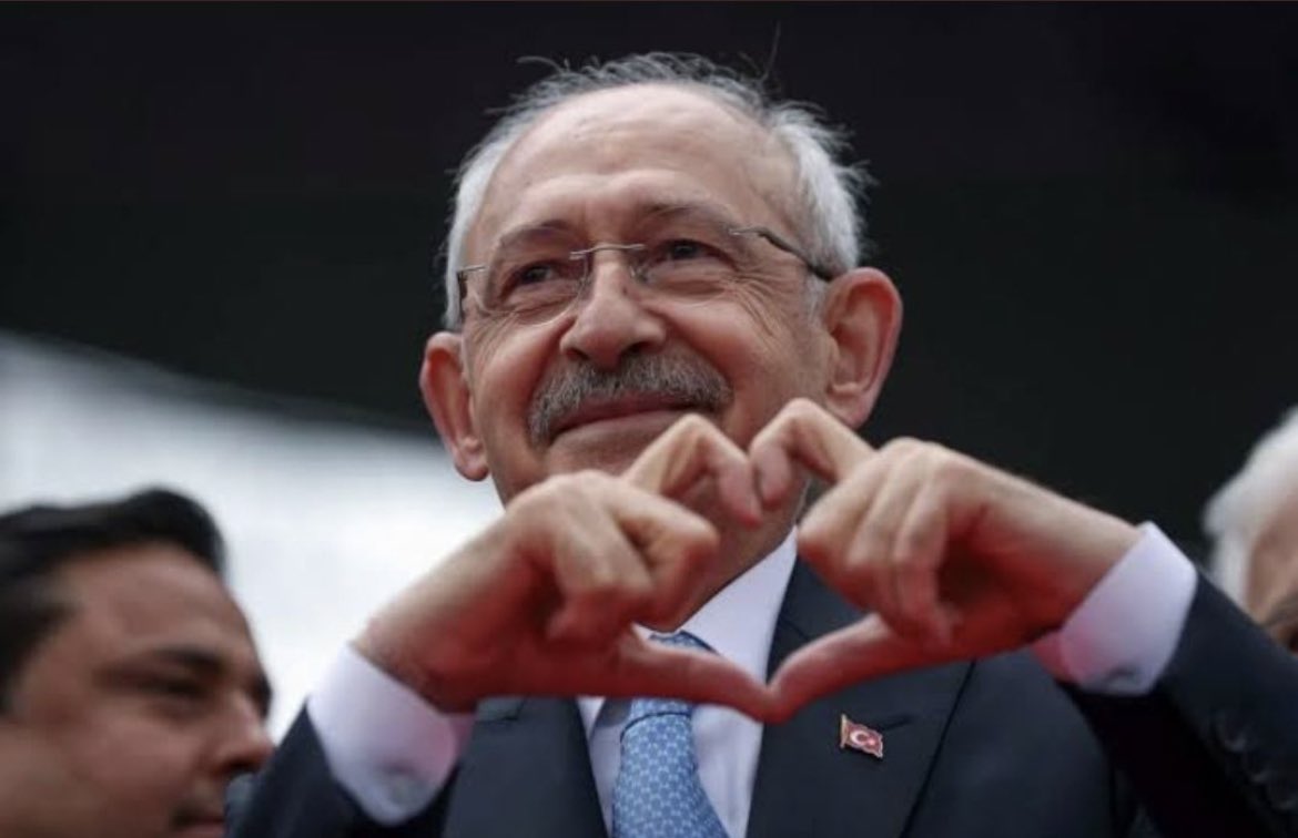 TogayDerya's tweet photo. Kısa sürede olsa var olduk, sesimizi çıkarttık, birlik olduk. Teşekkürler dede herşey için❤️ @kilicdarogluk https://t.co/7nvlD7mLln