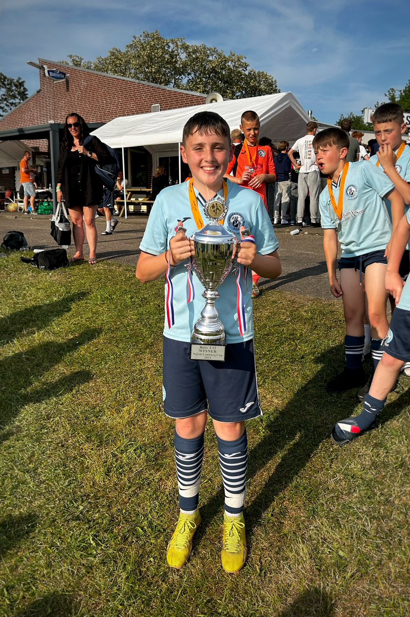 Murphs only gone and won the cup! 1-0 victory over Dutch side Zuidvogels. Hard fought weekend <a href="/AcademyCambrian/">Cambrian Academy</a> were undefeated! <a href="/PF121Coach/">121</a> <a href="/PencoedtreHS/">Pencoedtre High School</a>