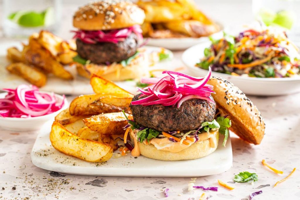 FoodBlogCT's tweet photo. In celebration of World Burger Day, we've uploaded three delicious recipes by #freshmushroomssa #SAMFA to our blog. Follow the link in our bio. https://t.co/Lp41vZkzqU