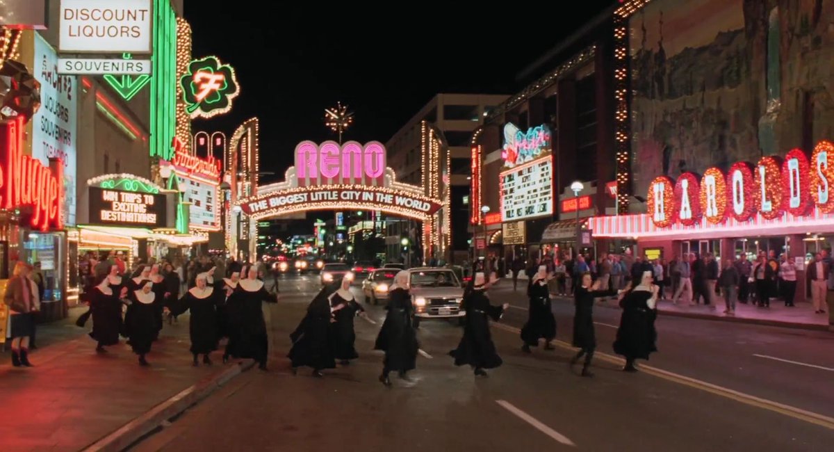 notgwendalupe's tweet photo. 'sister act' premiered 31 years ago today https://t.co/ih3XsIFp0l